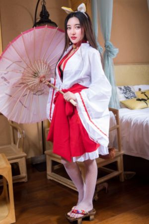 年轻的妈妈免费