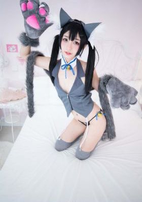 与僧侣交往
